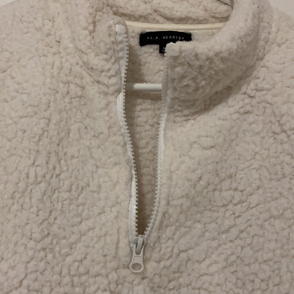 white sherpa half zip swaetshirt - Picture 5 of 5